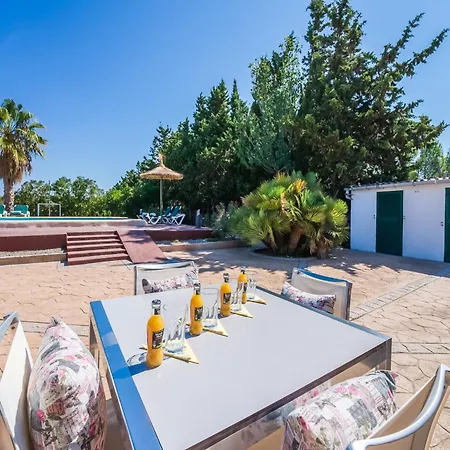 Tranquil Estate With Pool Port de Pollenca