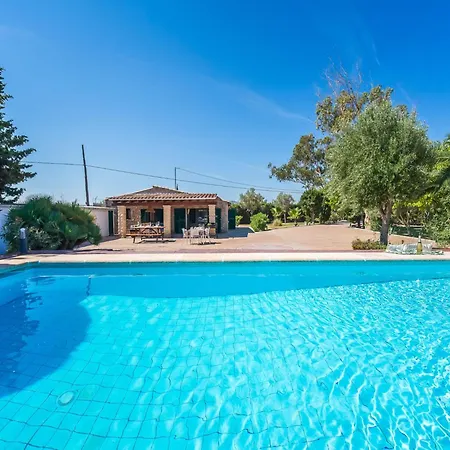 Holiday home Tranquil Estate With Pool