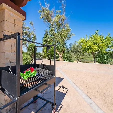 Tranquil Estate With Pool Port de Pollenca