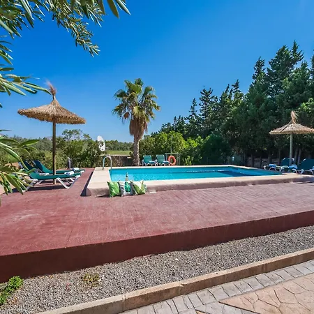 Tranquil Estate With Pool Holiday home *